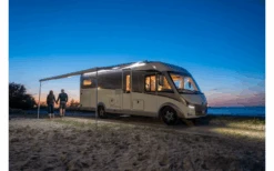 Fiamma F80L 450 Markise Gehäusefarbe Titanium Tuchfarbe Royal Blue 450 Cm -Berühmter Markisen Geschäft 804113 5265611